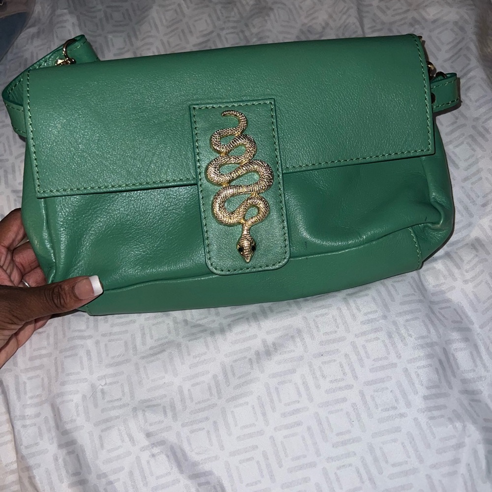 Elegant Green Crossbody Bag with Gold Snake Detail